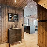 Modern With Mountain View By Syningtoppen Ferienhaus Torpo