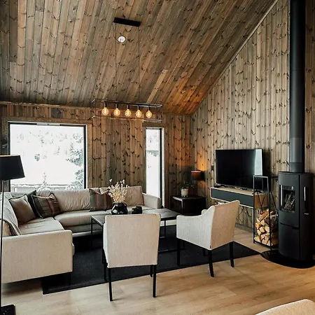 Modern With Mountain View By Syningtoppen *